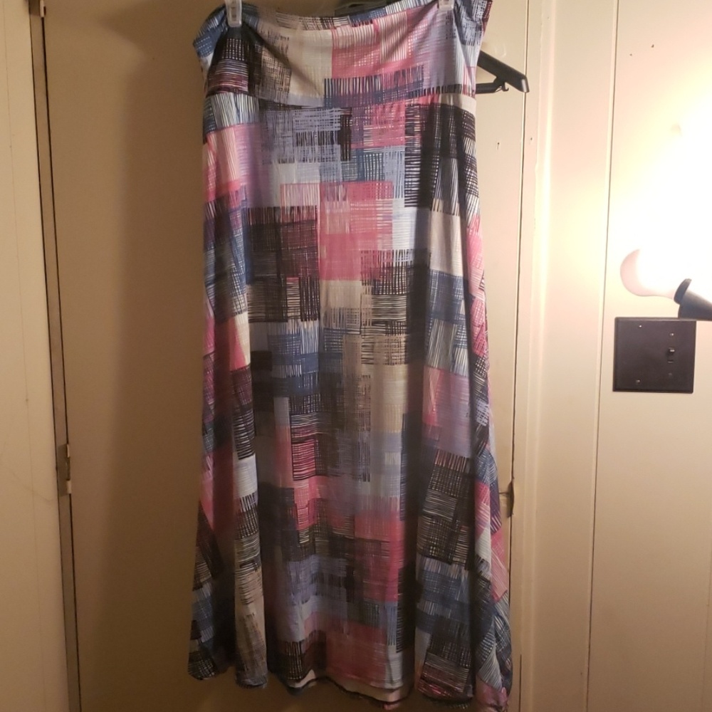 Lularoe maxi skirt size 2x
